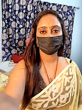 Snapshot of Cute-lusi chatting on 11/09/25, 08:07 Cute-lusi online show from 11/09/25, 08:07