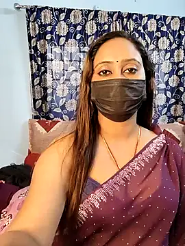 Snapshot of Cute-lusi chatting on 11/22/25, 11:09 Cute-lusi online show from 11/22/25, 11:09