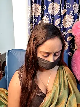 Snapshot of Cute-lusi chatting on 12/04/25, 11:41 Cute-lusi online show from 12/04/25, 11:41