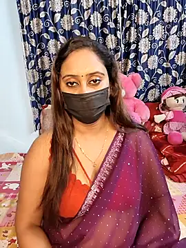 Snapshot of Cute-lusi chatting on 12/17/25, 11:22 Cute-lusi online show from 12/17/25, 11:22