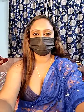 Snapshot of Cute-lusi chatting on 03/07/26, 06:49 Cute-lusi online show from 03/07/26, 06:49