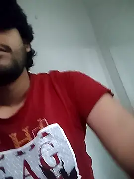 Snapshot of Satyachowdary199623 chatting on 12/19/25, 01:56 Satyachowdary199623 online show from 12/19/25, 01:56