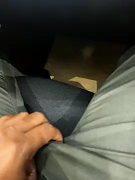 Snapshot of hotboy43339 chatting on 01/12/26, 09:25 hotboy43339 online show from 01/12/26, 09:25