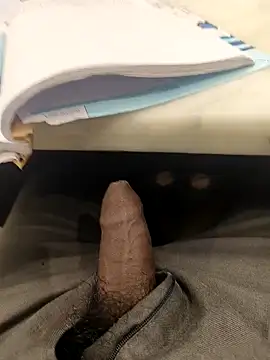 Snapshot of hotboy43339 chatting on 02/09/26, 08:40 hotboy43339 online show from 02/09/26, 08:40