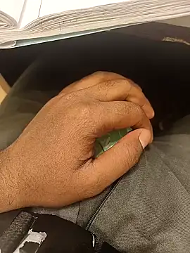 Snapshot of hotboy43339 chatting on 03/12/26, 03:12 hotboy43339 online show from 03/12/26, 03:12