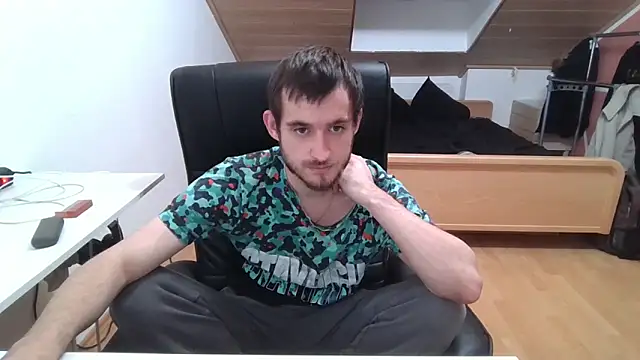 Bez3ybik online show from 10/30/25, 02:35