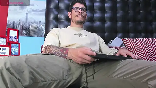 damian bull online show from 05/03/26, 02:34
