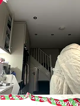 Snapshot of BELLABLACKXUK chatting on 12/05/25, 12:08 BELLABLACKXUK online show from 12/05/25, 12:08