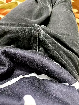 Snapshot of wwwiiilll chatting on 10/09/25, 04:05 wwwiiilll online show from 10/09/25, 04:05