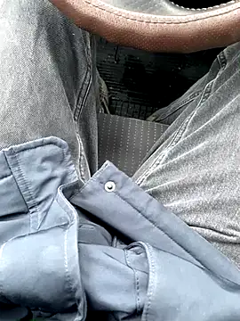 Snapshot of wwwiiilll chatting on 11/23/25, 09:31 wwwiiilll online show from 11/23/25, 09:31