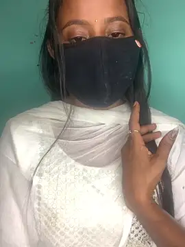 Priya baby0 online show from 10/21/25, 08:37