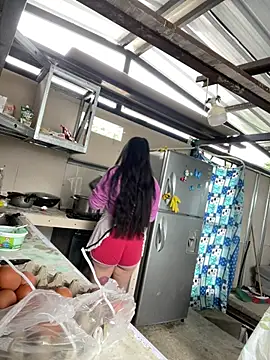 Snapshot of Lali_HOtt chatting on 04/01/26, 02:36 Lali HOtt online show from 04/01/26, 02:36