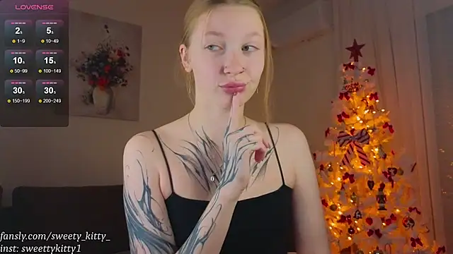sweettykitty online show from 12/15/25, 02:32