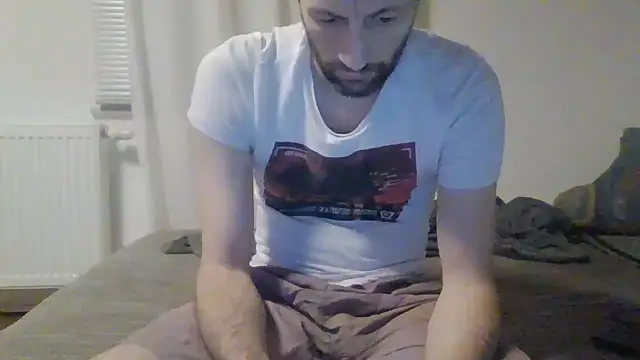 Snapshot of XLBarehengst chatting on 02/04/26, 04:57 XLBarehengst online show from 02/04/26, 04:57