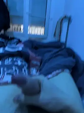 Snapshot of lath13 chatting on 02/19/26, 05:20 lath13 online show from 02/19/26, 05:20