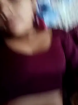 Snapshot of Hitsda chatting on 09/18/25, 03:19 Hitsda online show from 09/18/25, 03:19