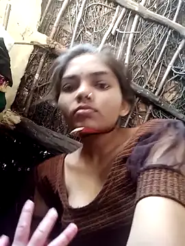 Snapshot of Hitsda chatting on 09/24/25, 03:10 Hitsda online show from 09/24/25, 03:10