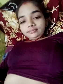 Snapshot of Hitsda chatting on 09/30/25, 12:15 Hitsda online show from 09/30/25, 12:15