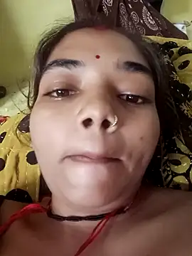 Snapshot of Hitsda chatting on 10/06/25, 11:02 Hitsda online show from 10/06/25, 11:02