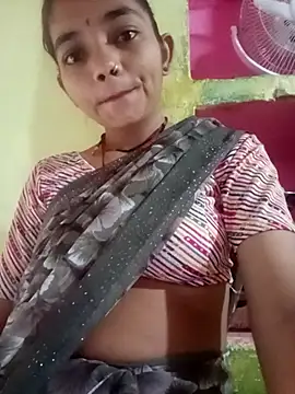 Snapshot of Hitsda chatting on 11/03/25, 01:29 Hitsda online show from 11/03/25, 01:29