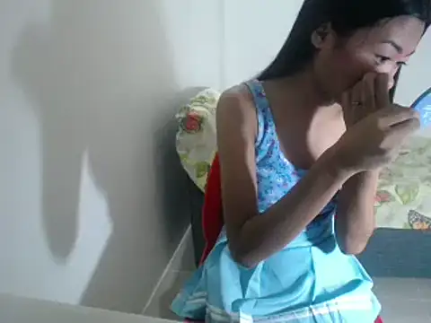 Mica Jones online show from 11/04/25, 10:36