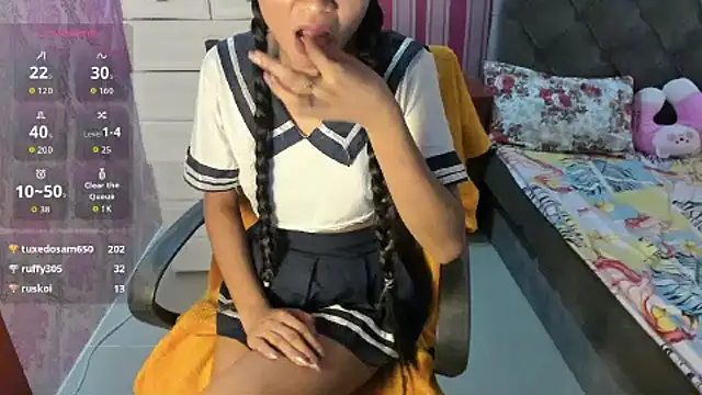 Snapshot of Mica_Jones chatting on 05/19/26, 01:56 Mica Jones online show from 05/19/26, 01:56