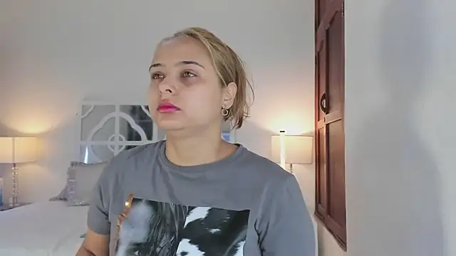 MikaelaStone online show from 02/19/26, 09:49