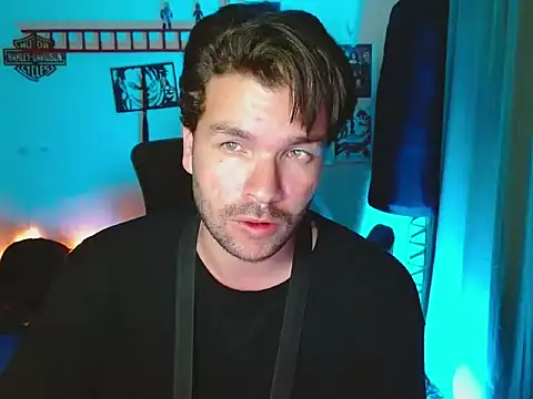 cortelioni massimo  online show from 09/23/25, 01:08