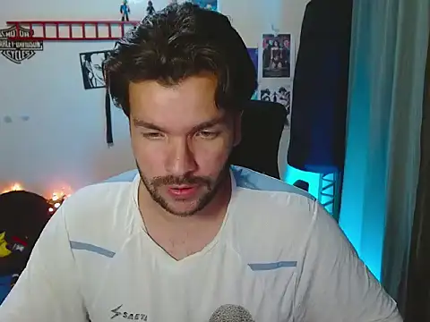 cortelioni massimo  online show from 10/02/25, 01:01