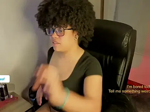 Snapshot of afro_jayleof chatting on 09/18/25, 01:18 afro jayleof online show from 09/18/25, 01:18
