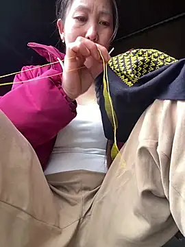 Snapshot of Huong-Ly chatting on 02/04/26, 02:28 Huong-Ly online show from 02/04/26, 02:28