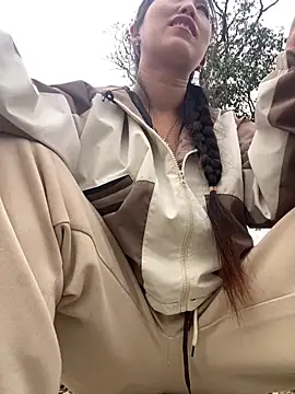 Snapshot of Huong-Ly chatting on 02/22/26, 07:40 Huong-Ly online show from 02/22/26, 07:40