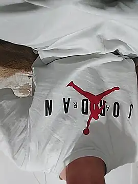 Snapshot of joette19cm chatting on 11/26/25, 09:05 joette19cm online show from 11/26/25, 09:05