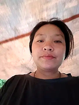 Snapshot of MuiNay chatting on 03/28/26, 11:15 MuiNay online show from 03/28/26, 11:15