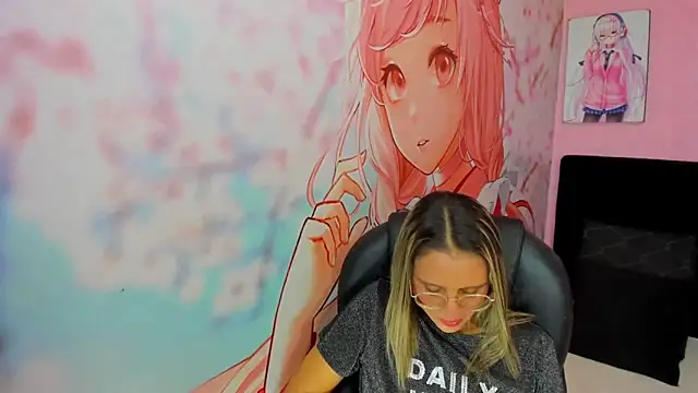 StarletTays online show from 10/26/25, 01:55