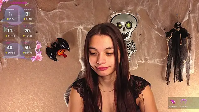 Leila Hefner online show from 10/14/25, 02:23