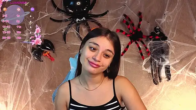 Leila Hefner online show from 10/15/25, 02:44