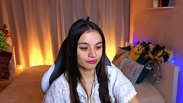 Leila Hefner online show from 12/05/25, 02:42