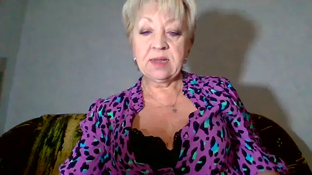 DianaQDream online show from 04/05/26, 02:20