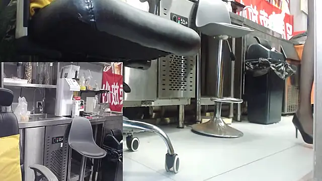 Snapshot of Eileen-L chatting on 11/07/25, 03:28 Eileen-L online show from 11/07/25, 03:28