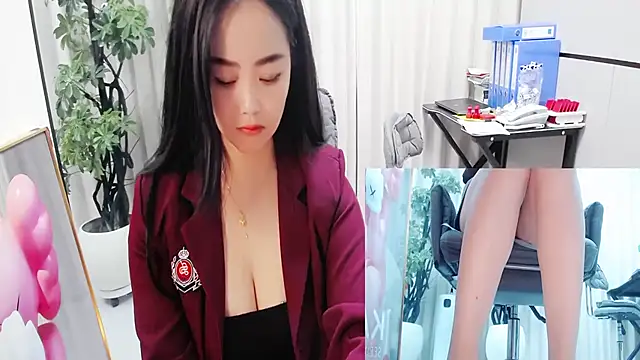 Snapshot of Eileen-L chatting on 02/27/26, 05:07 Eileen-L online show from 02/27/26, 05:07