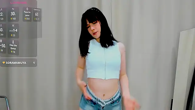 Honeey Beee online show from 09/30/25, 07:19