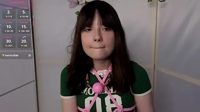 Honeey Beee online show from 11/14/25, 05:11