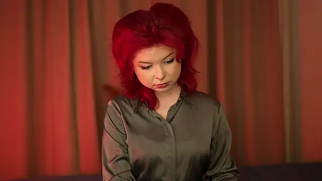 Stella Vanila online show from 11/06/25, 12:22