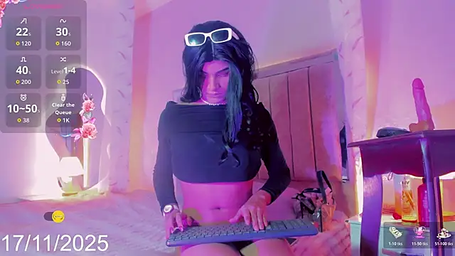 Snapshot of Daniela_sanchezx chatting on 11/17/25, 07:30 Daniela sanchezx online show from 11/17/25, 07:30