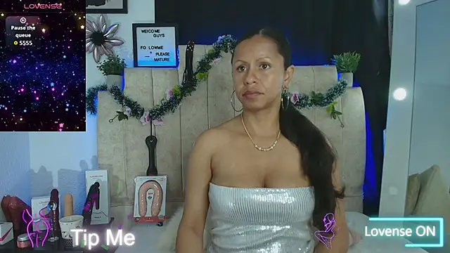 Catherine mature45 online show from 12/15/25, 06:23