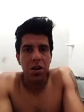 Snapshot of TragicAirplane168 chatting on 11/02/25, 09:00 TragicAirplane168 online show from 11/02/25, 09:00