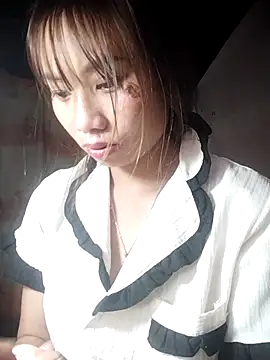 Snapshot of Dung-Thao19 chatting on 09/25/25, 07:23 Dung-Thao19 online show from 09/25/25, 07:23