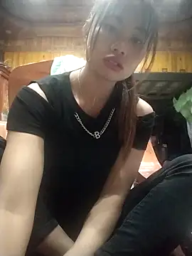 Snapshot of Dung-Thao19 chatting on 10/05/25, 11:30 Dung-Thao19 online show from 10/05/25, 11:30