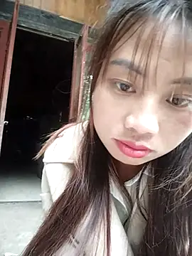 Snapshot of Dung-Thao19 chatting on 10/20/25, 03:51 Dung-Thao19 online show from 10/20/25, 03:51